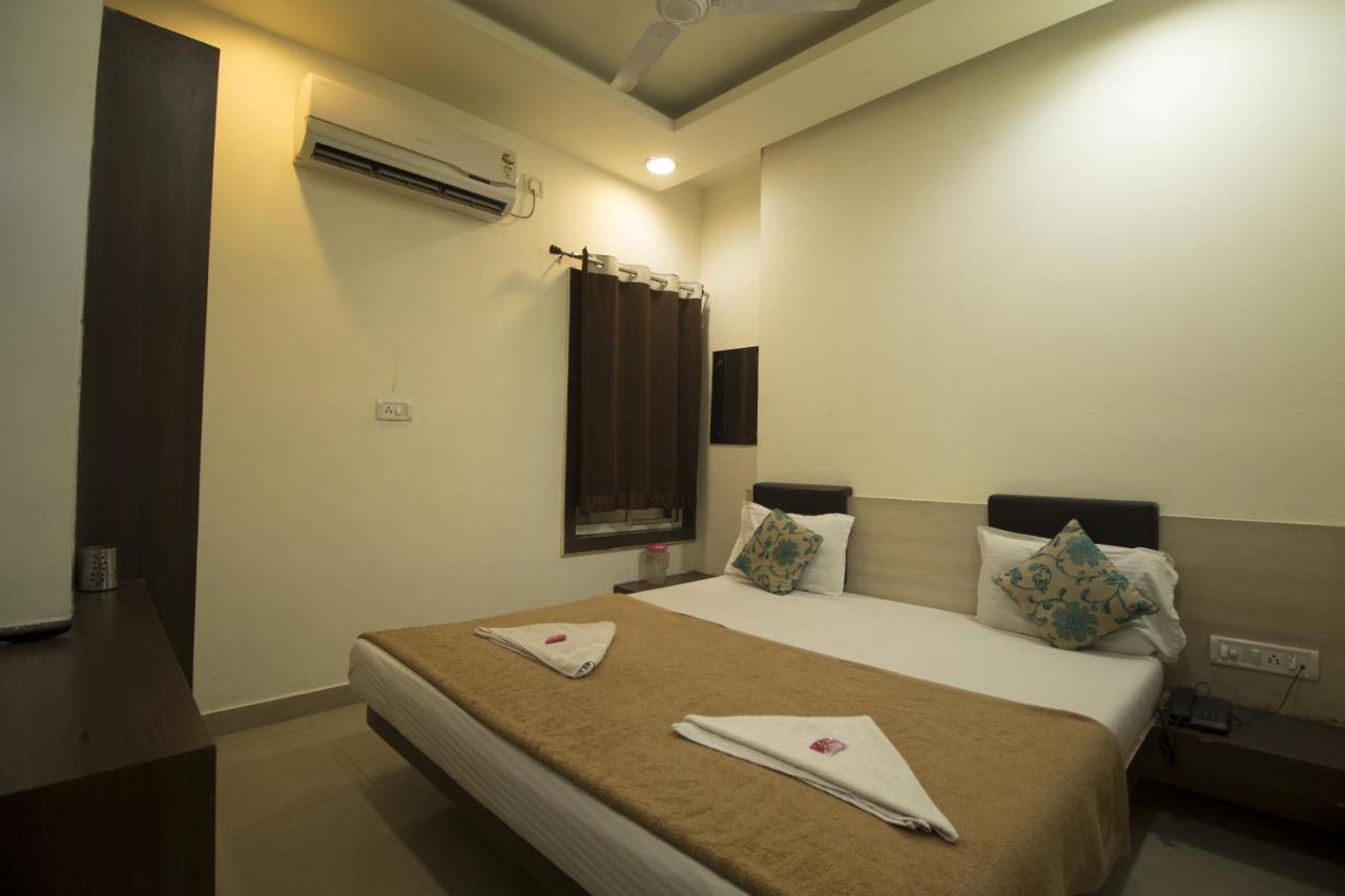 Hotel Maa Ganga Palace Bhopal Buitenkant foto